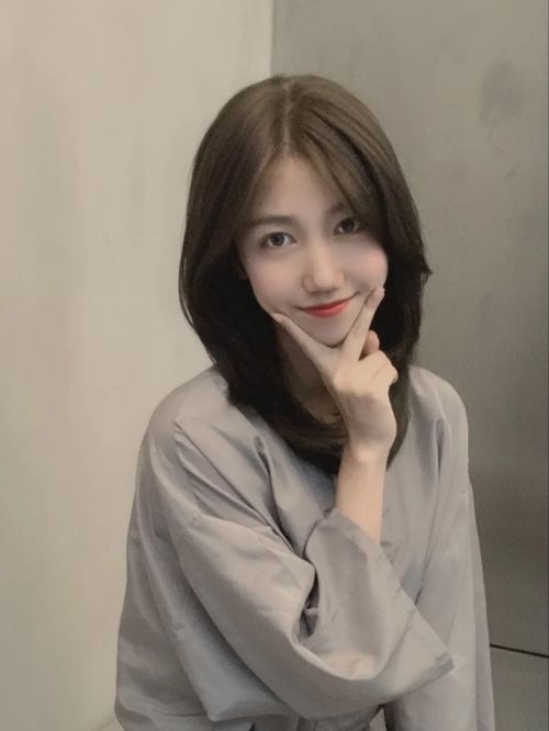 一組顏值翻倍的仙女發(fā)色，時(shí)髦顯白又高級(jí)，讓你瞬間閃耀